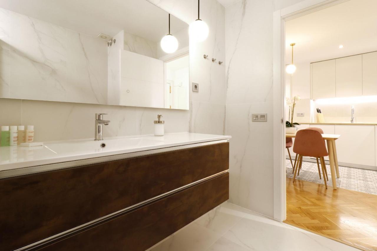 Royal Madrid Apartamento Exterior foto